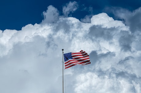 美国国歌-《星条旗》的历史背景及演唱情况